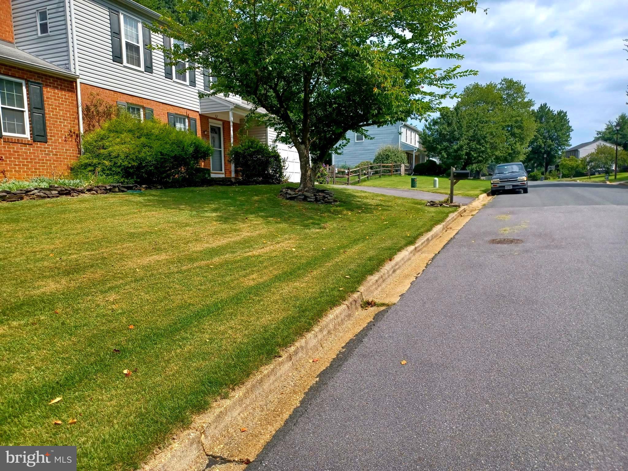 OAKHURST - Residential Lease