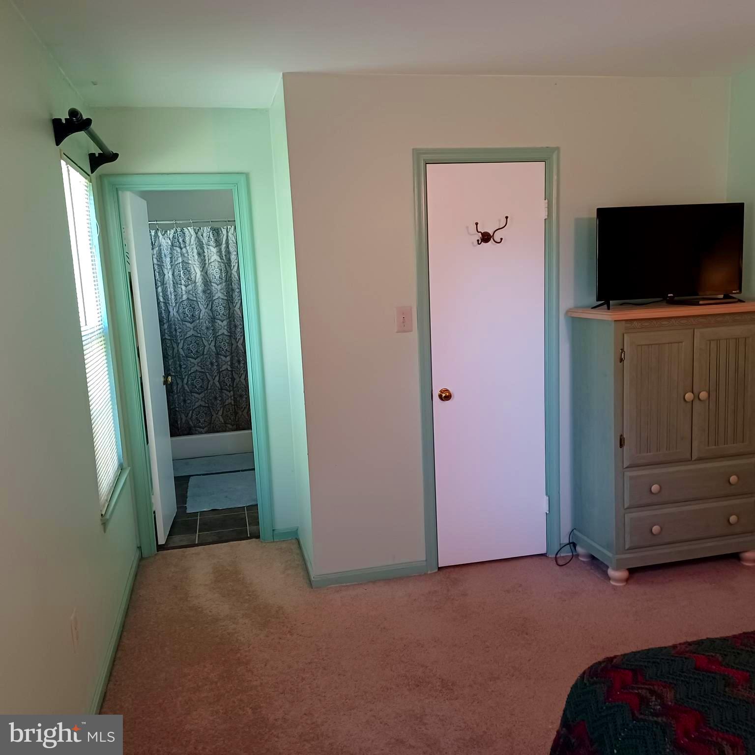 OAKHURST - Residential Lease