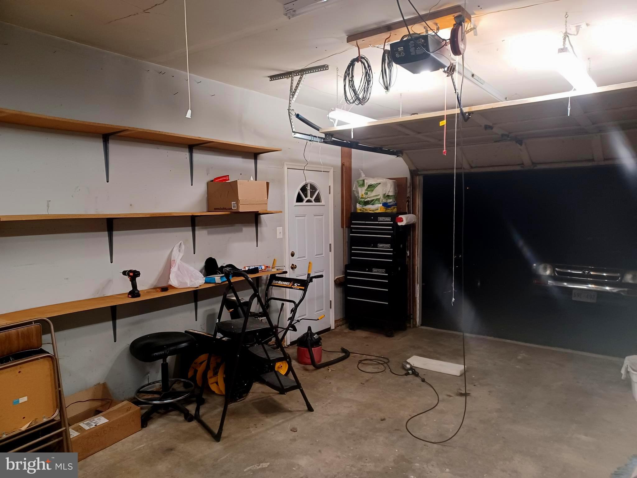 OAKHURST - Residential Lease