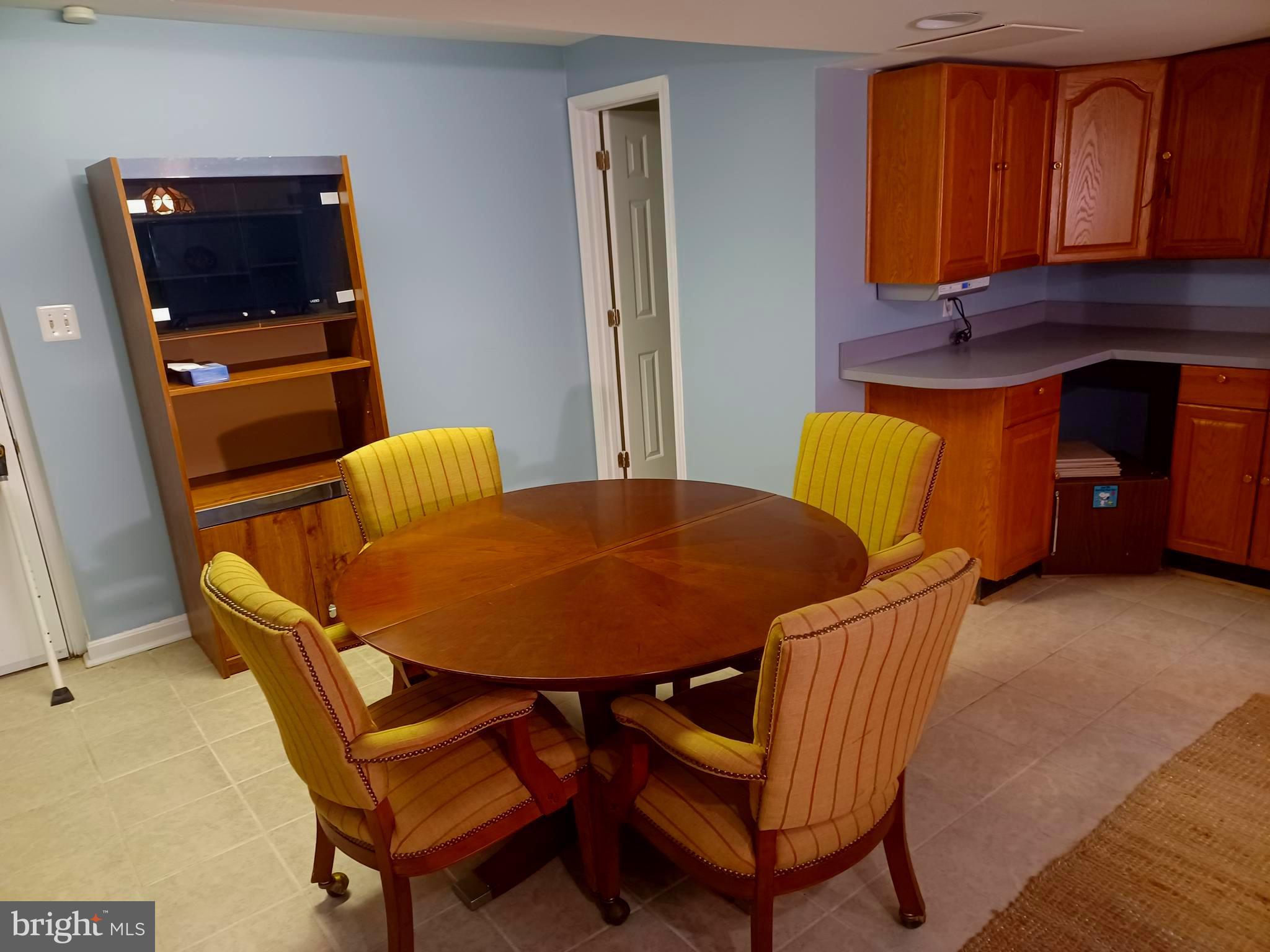 OAKHURST - Residential Lease