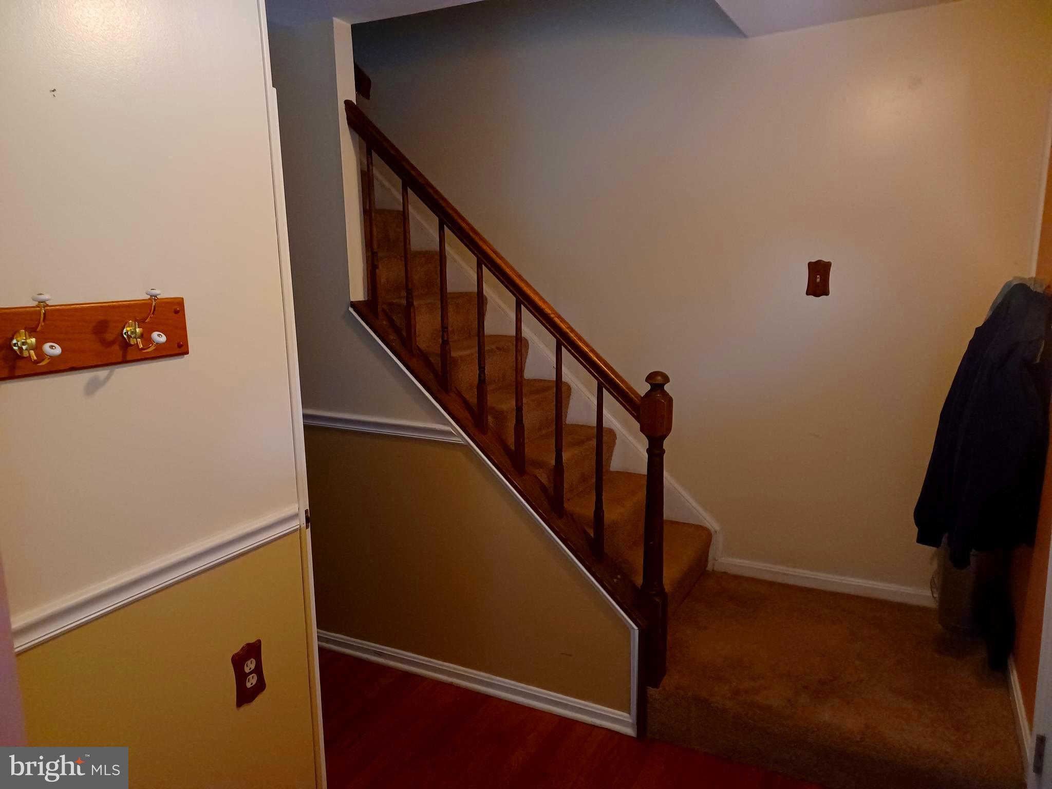 OAKHURST - Residential Lease