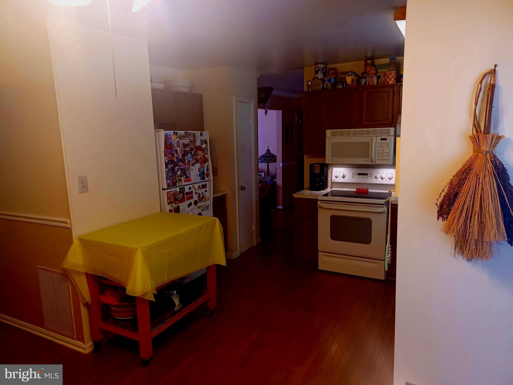 OAKHURST - Residential Lease