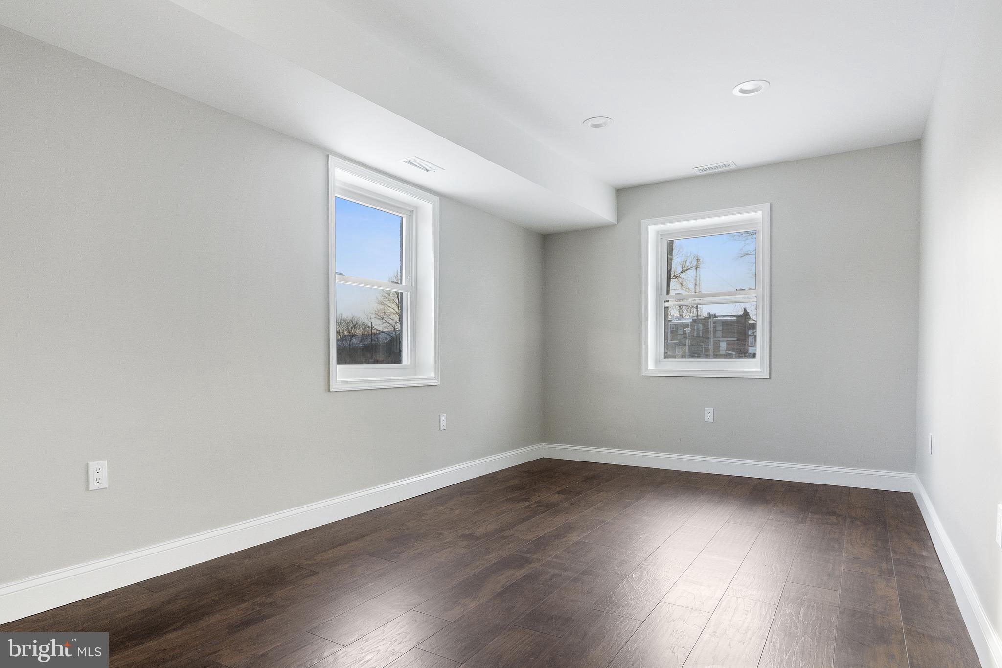 GREENSPRING - Residential