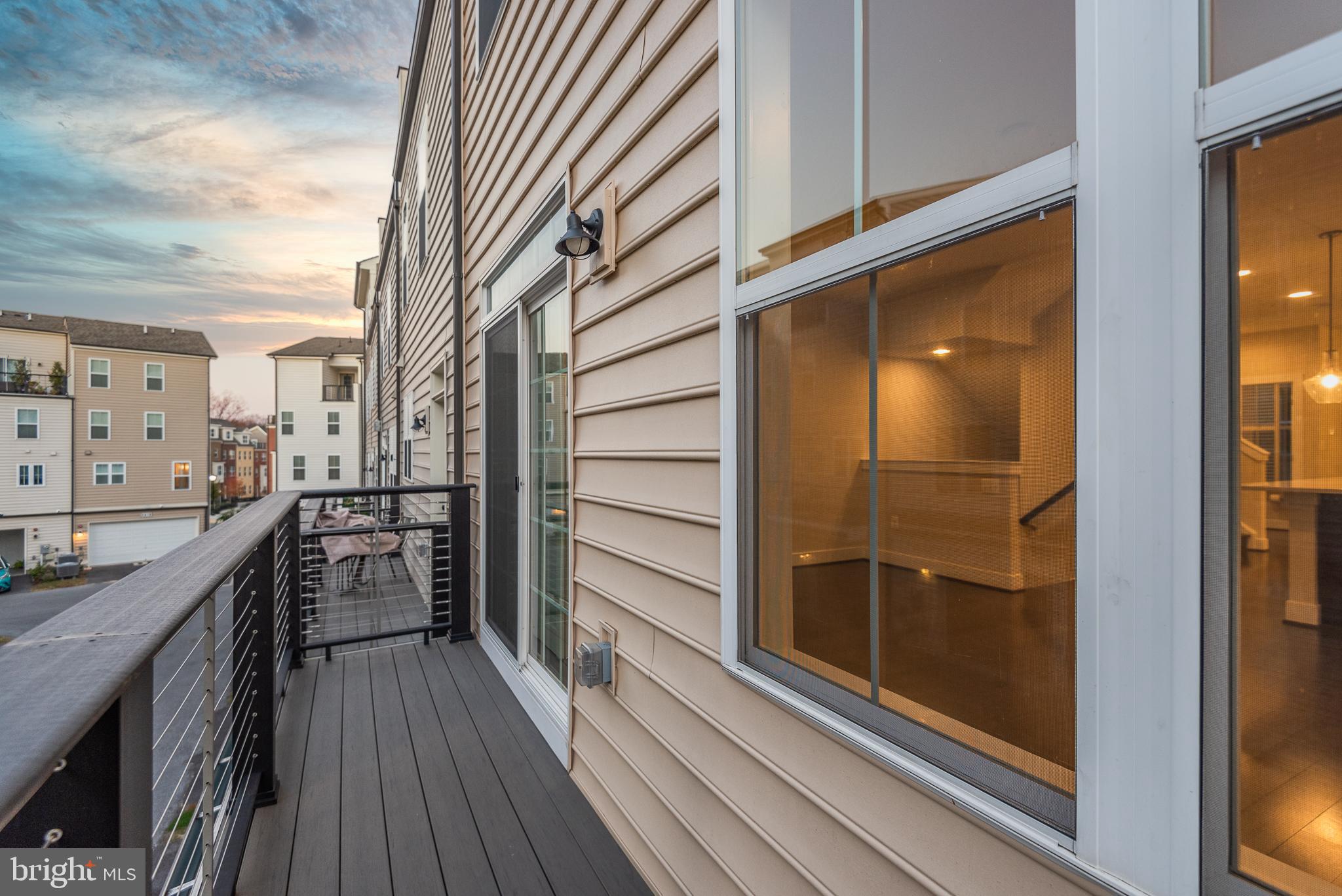 GLENMONT METROCENTRE - Residential Lease