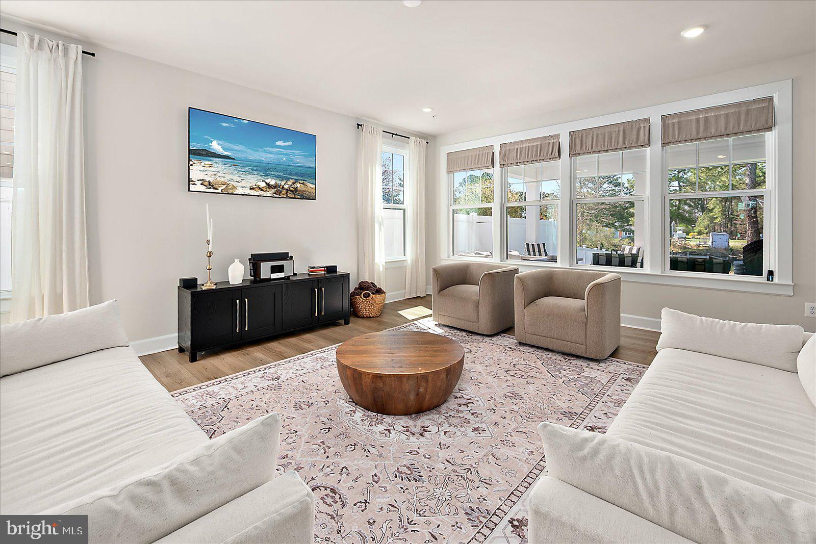 BAYSIDE - Residential