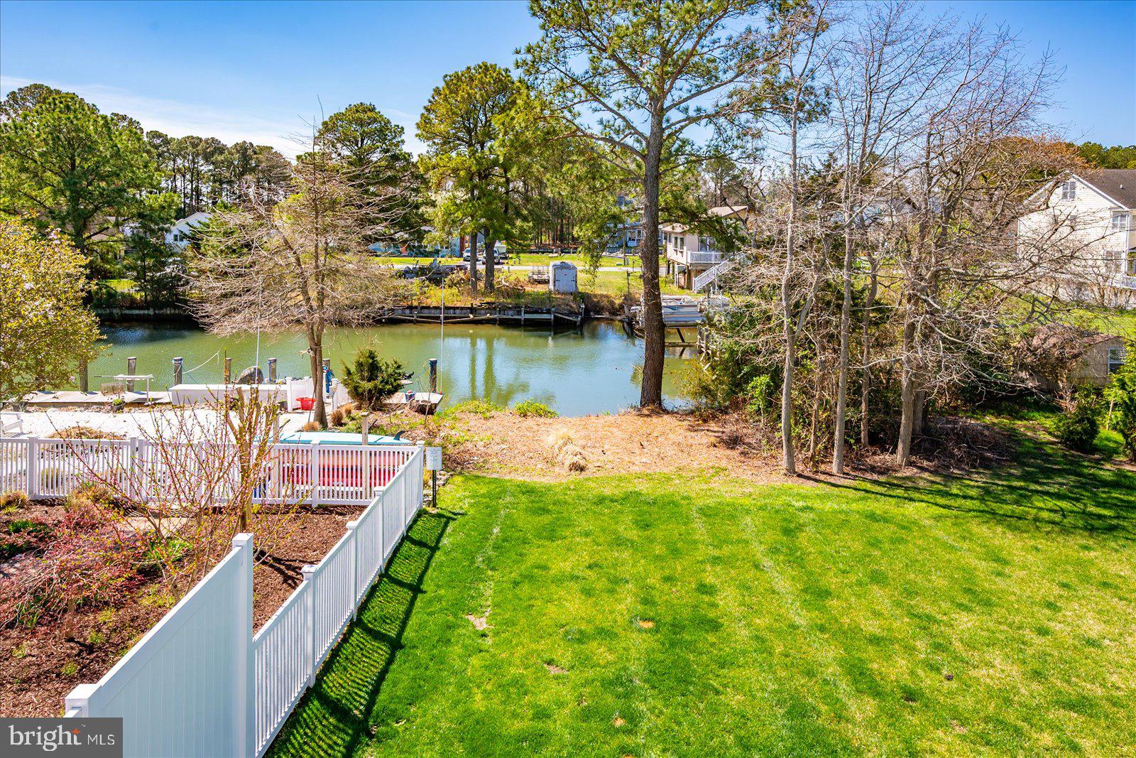 BAYSIDE - Residential