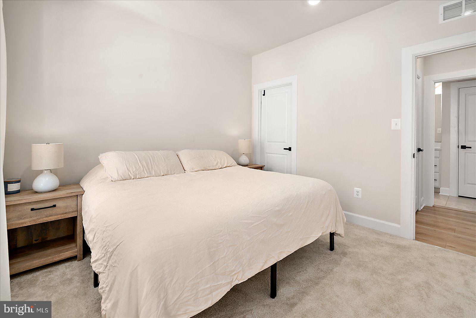 BAYSIDE - Residential