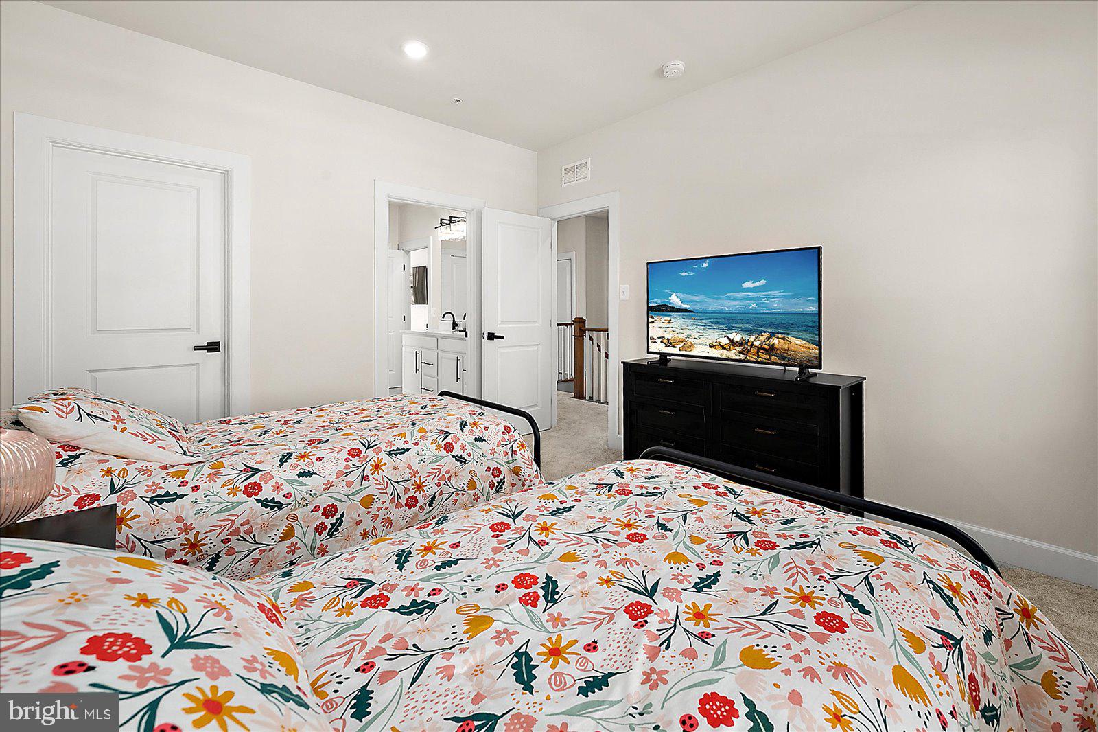 BAYSIDE - Residential