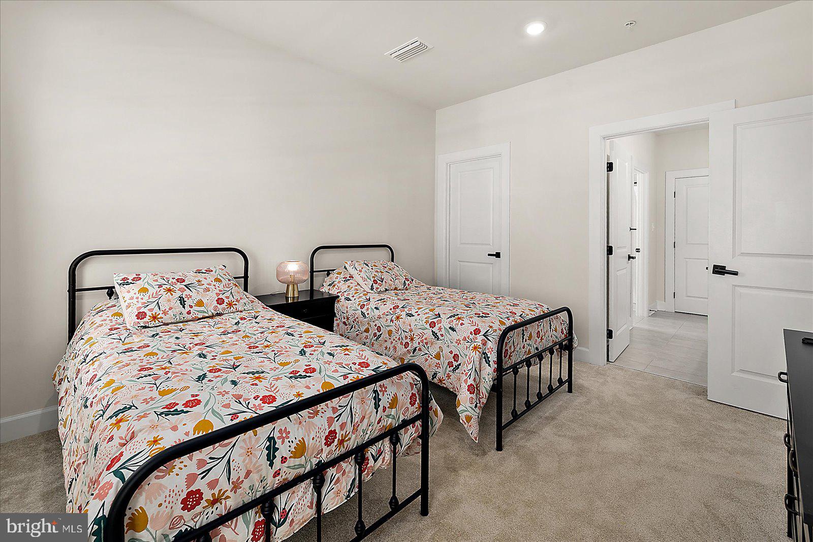 BAYSIDE - Residential