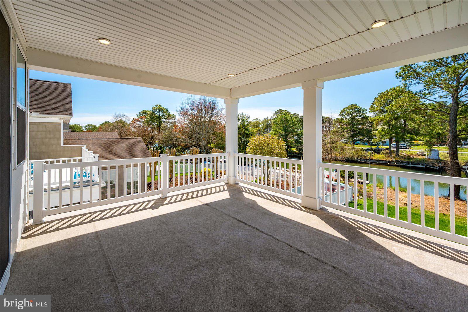 BAYSIDE - Residential