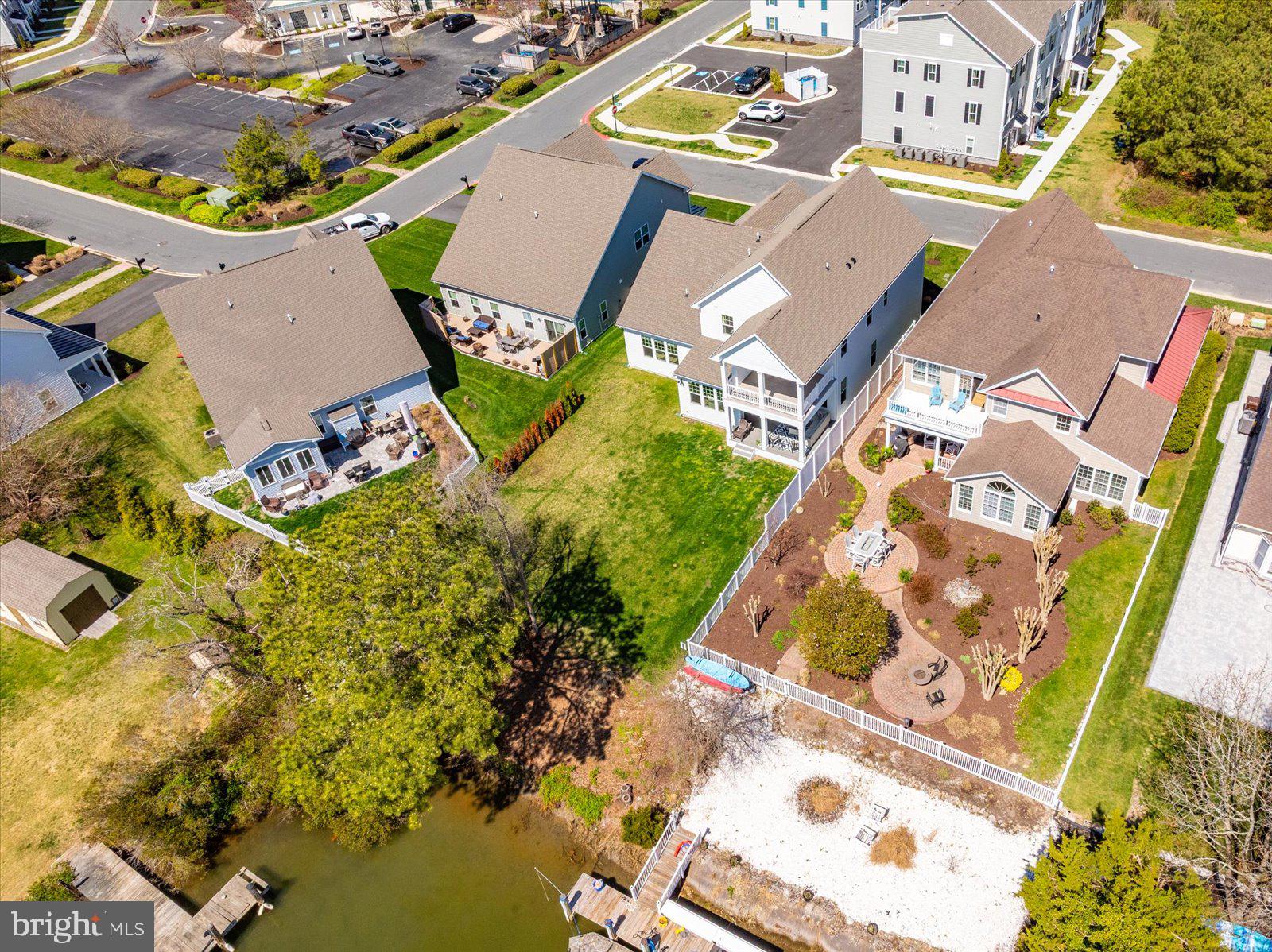 BAYSIDE - Residential