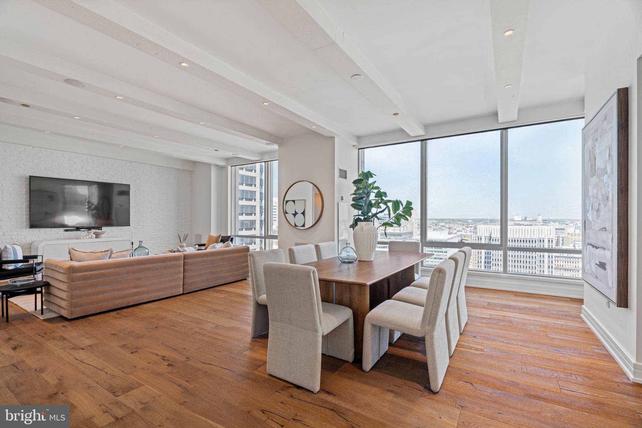 AVENUE OF THE ARTS - Residential