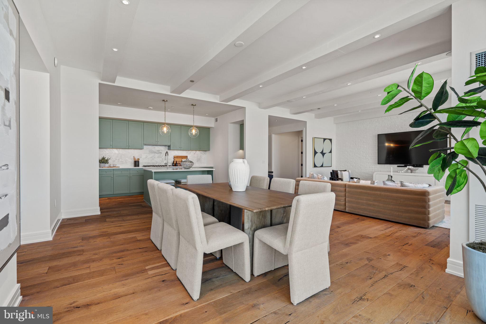 AVENUE OF THE ARTS - Residential