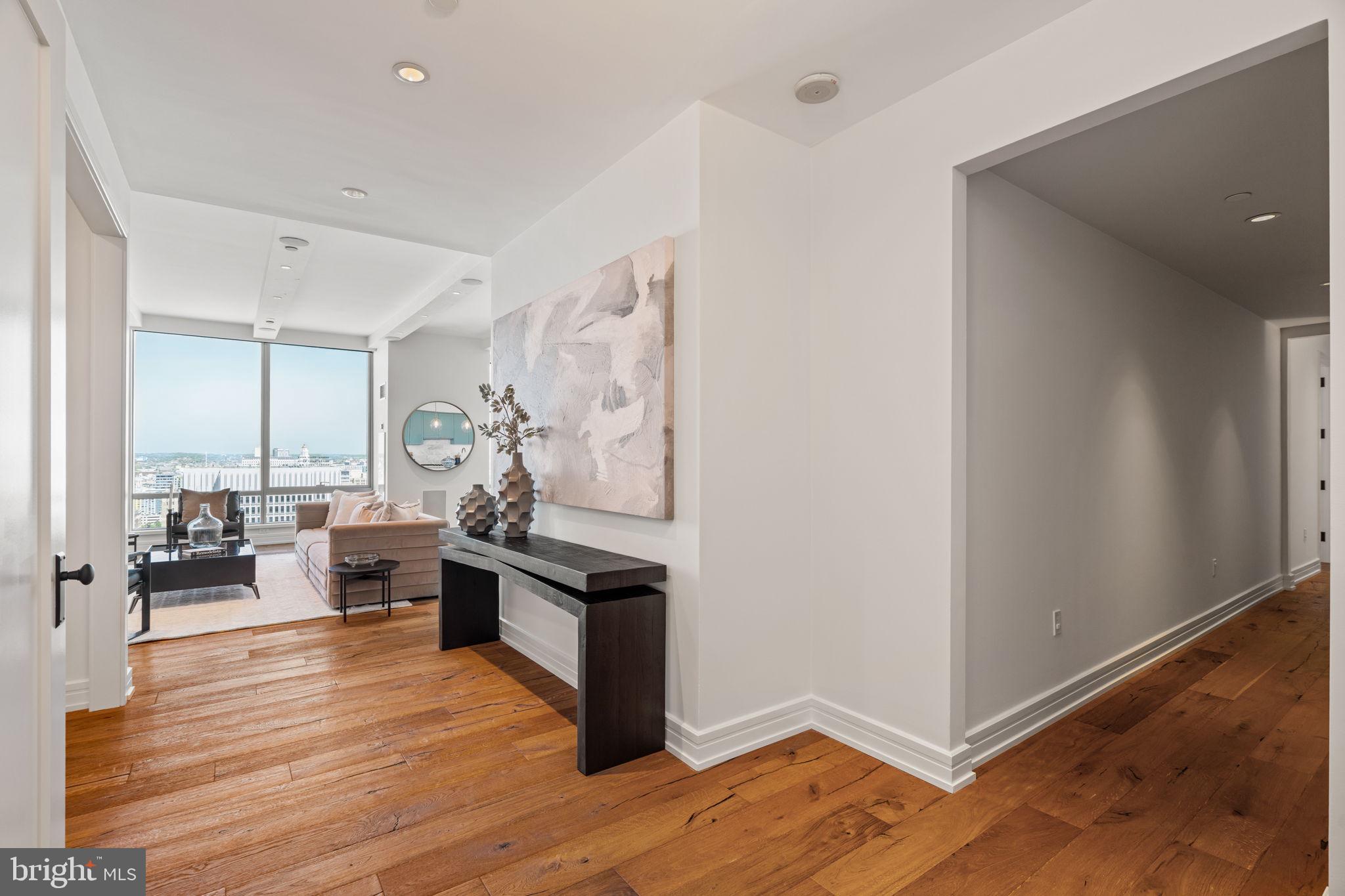 AVENUE OF THE ARTS - Residential