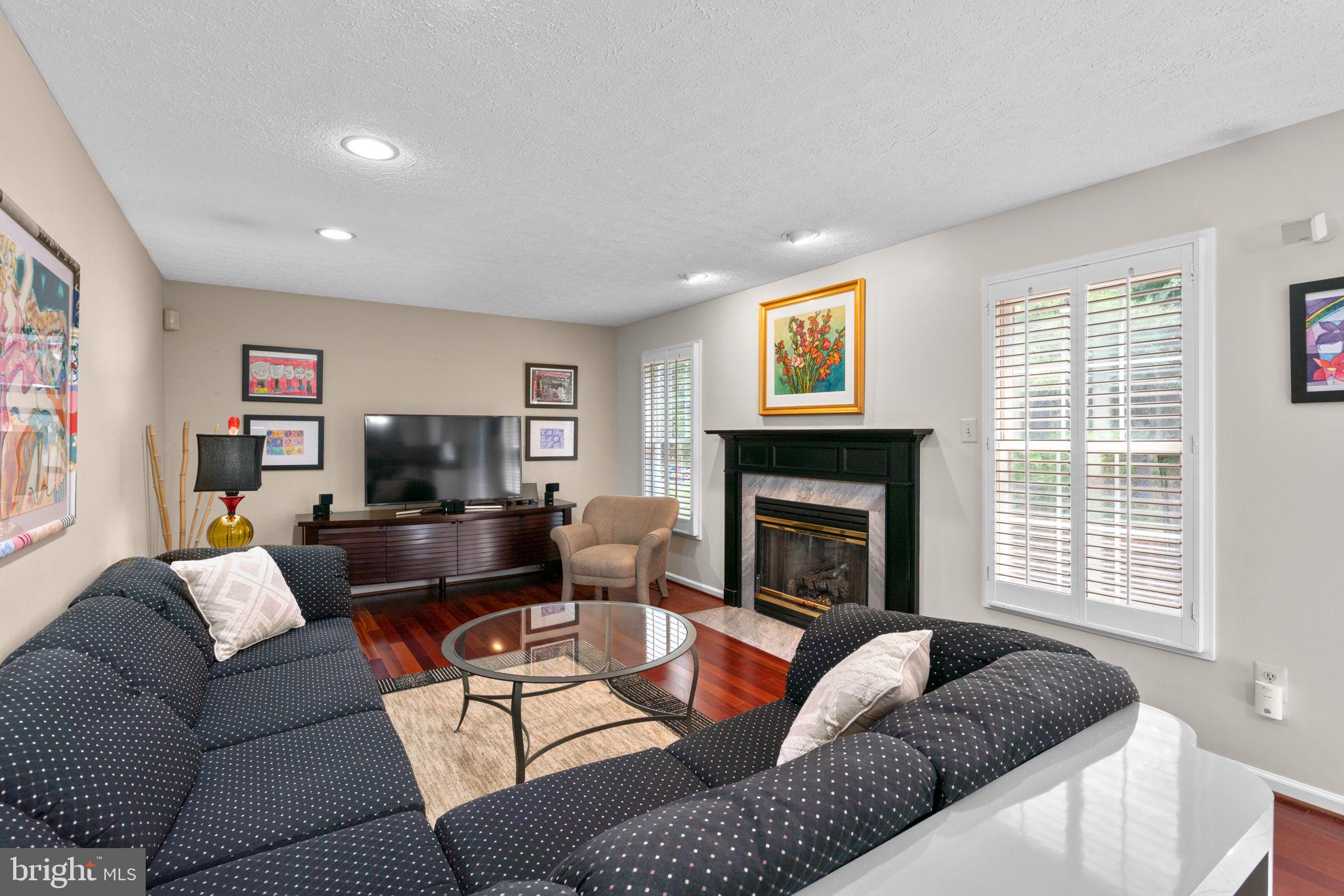 SHEPHERDS GLEN - Residential