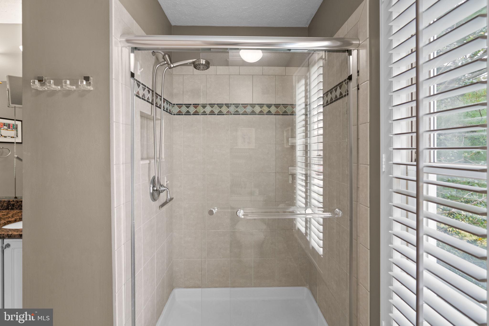 SHEPHERDS GLEN - Residential