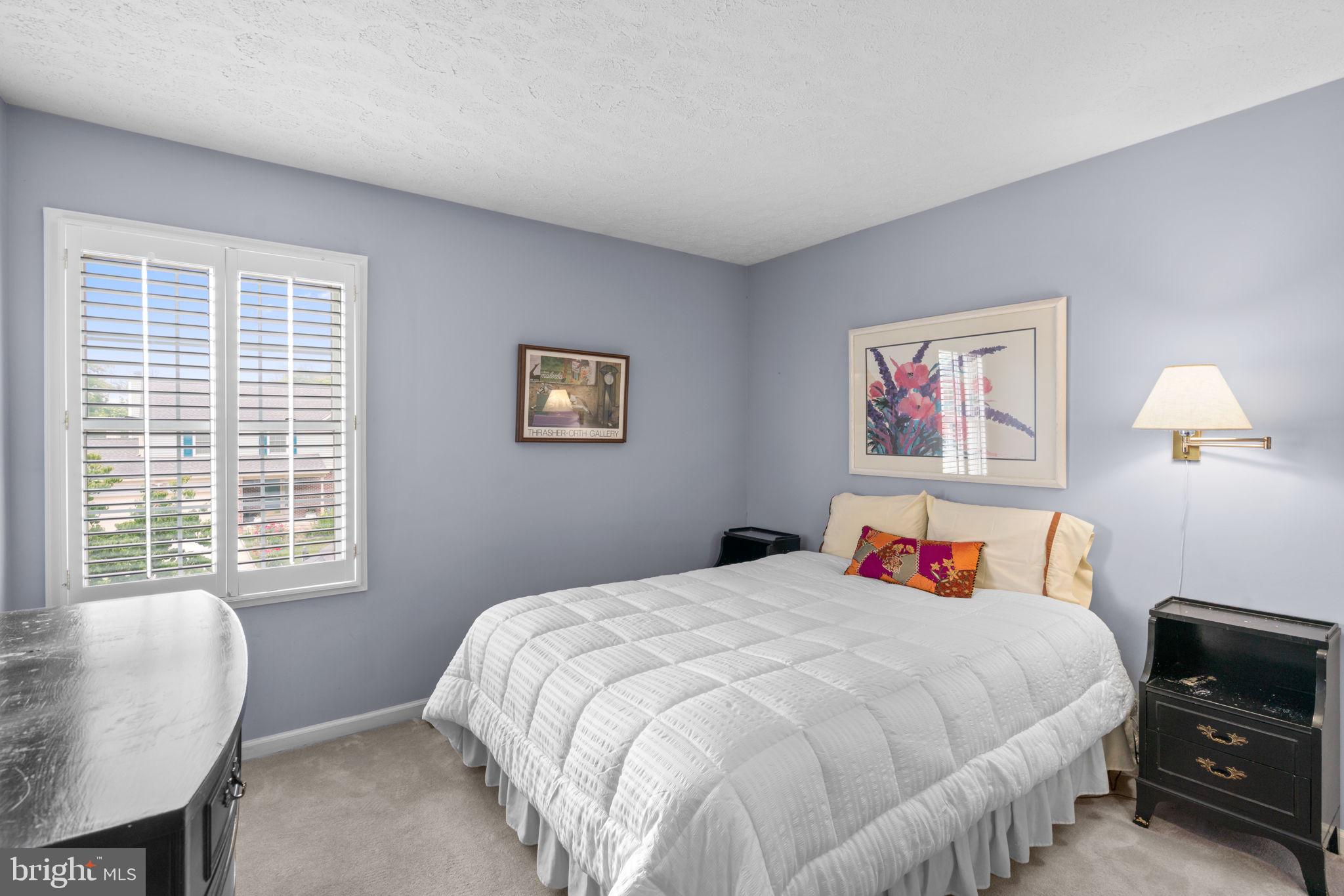 SHEPHERDS GLEN - Residential