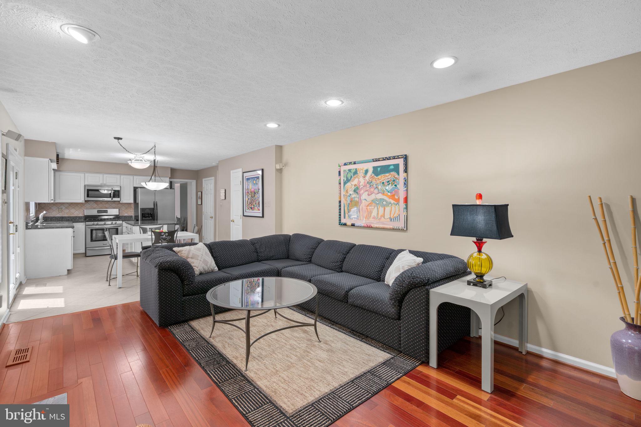 SHEPHERDS GLEN - Residential