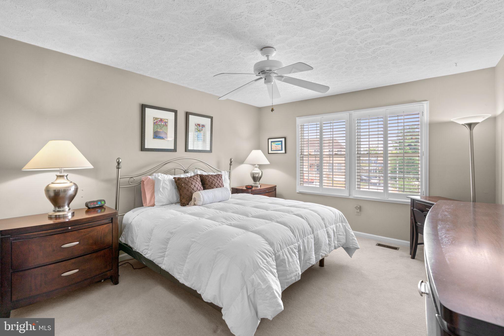 SHEPHERDS GLEN - Residential