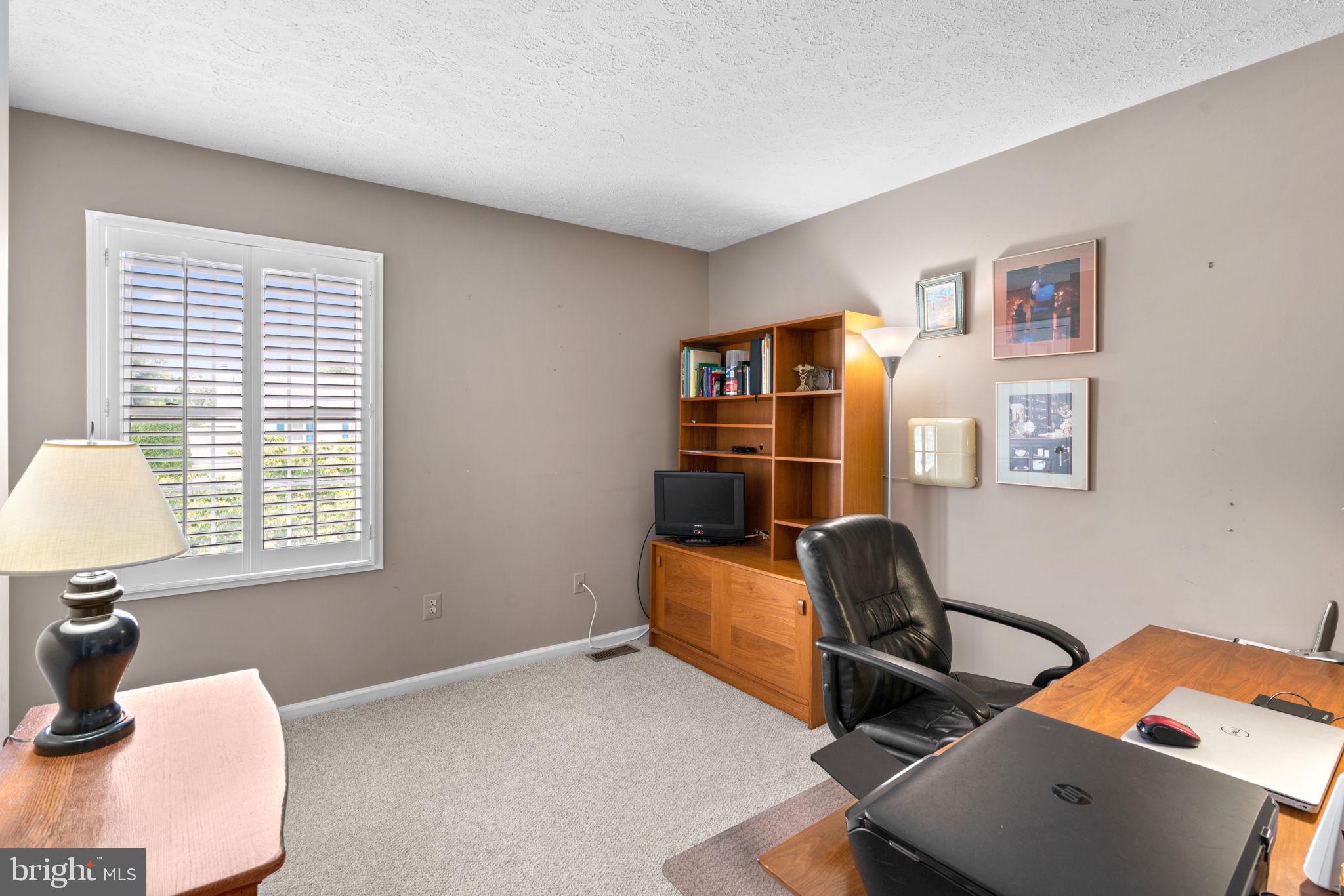 SHEPHERDS GLEN - Residential