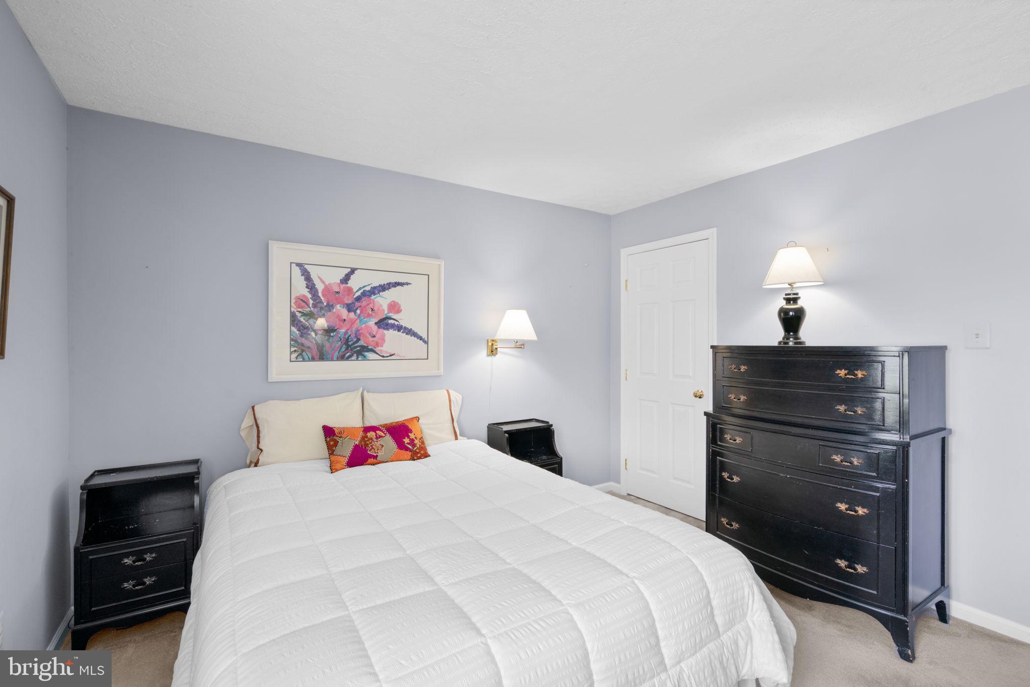 SHEPHERDS GLEN - Residential