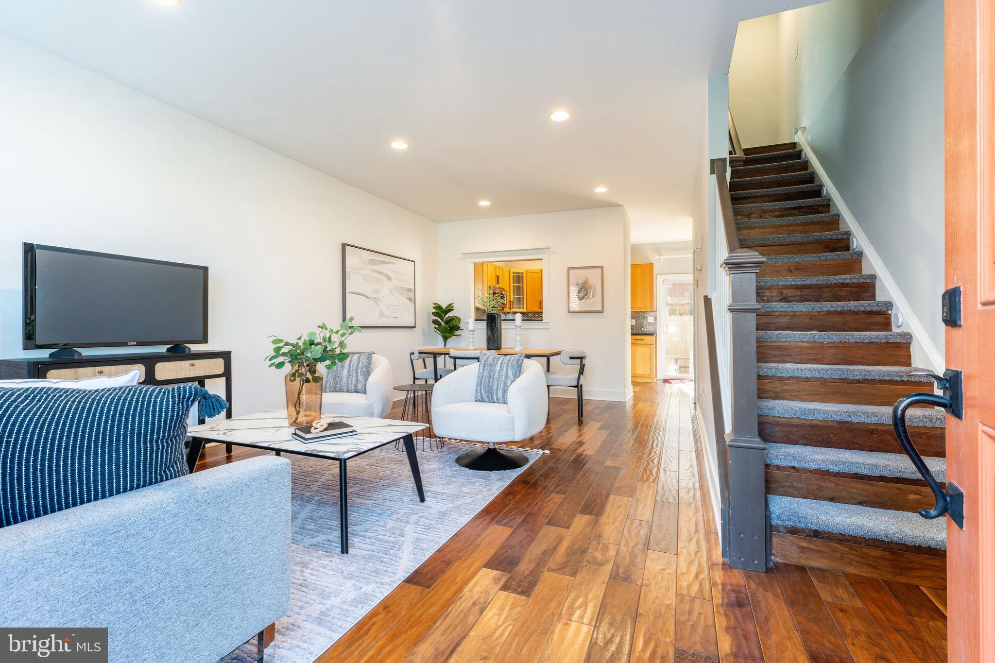 2642 CATHARINE STREET