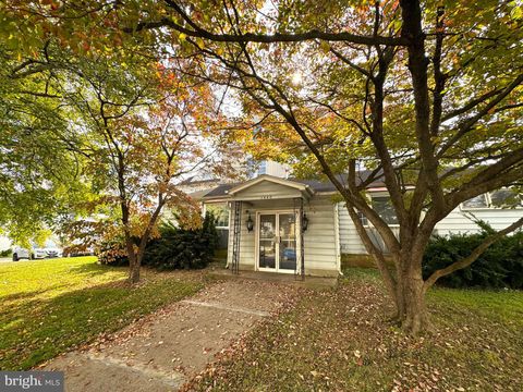 Photo of 1440 Washington Street, EASTON, PA 18042 (MLS # PANH2008808)