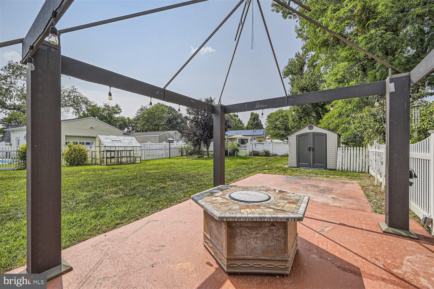 RIVIERA BEACH - Residential