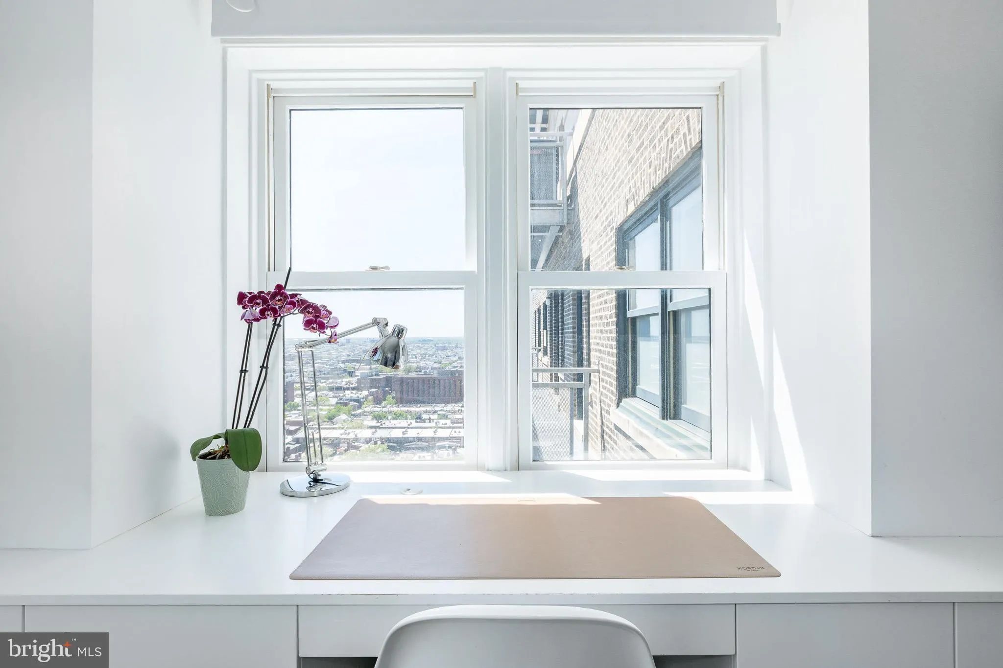 Philadelphia, Pennsylvania 19103, United States, 2 Bedrooms Bedrooms, ,2 BathroomsBathrooms,Residential,Active,122555