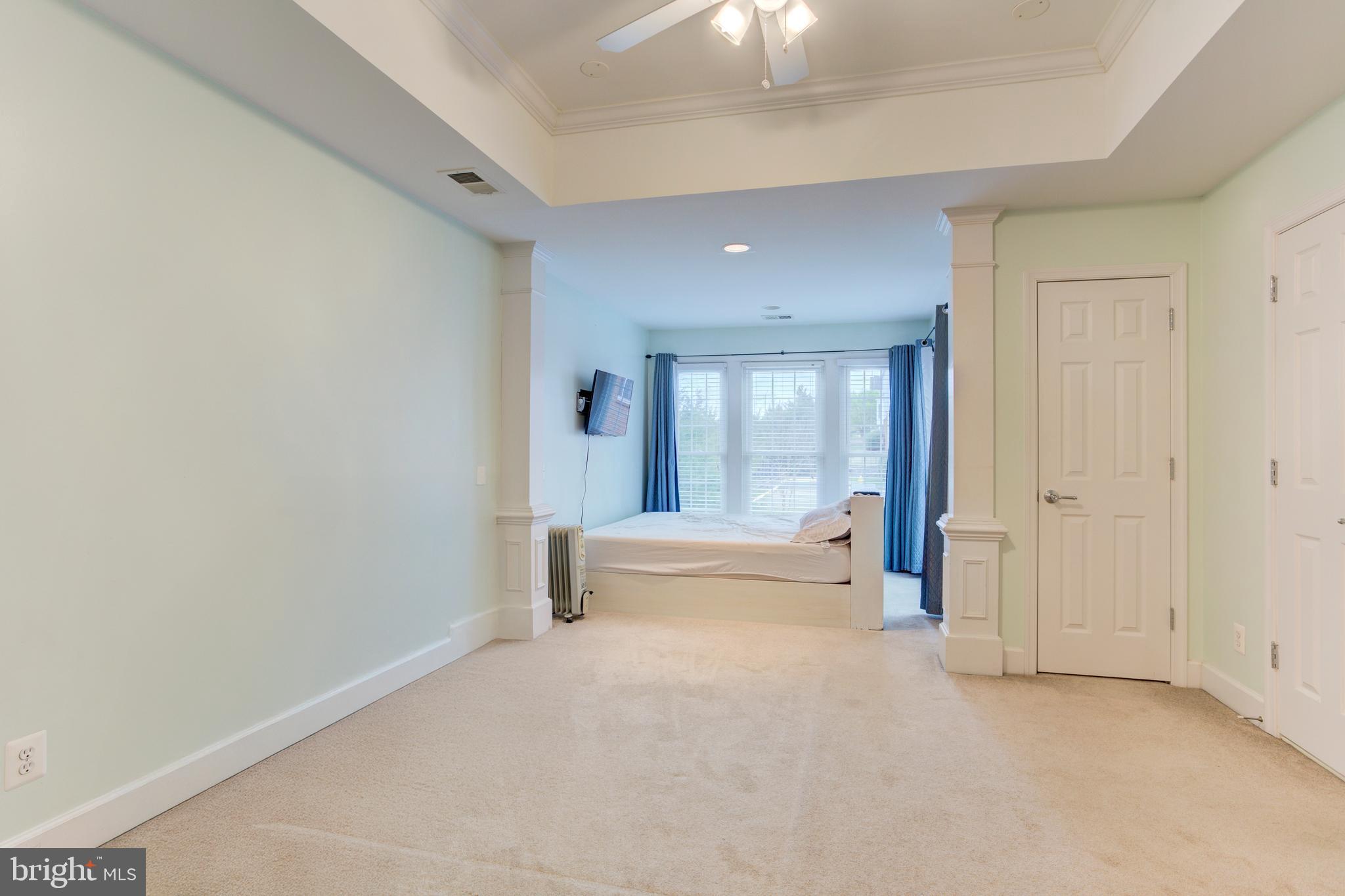 POTOMAC CLUB - Residential