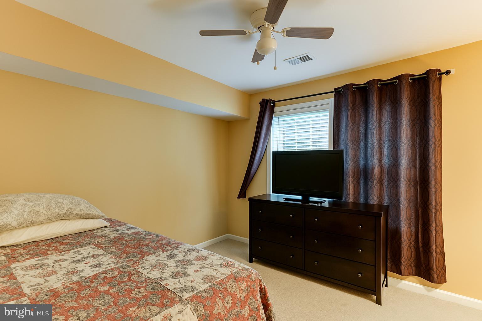 POTOMAC CLUB - Residential