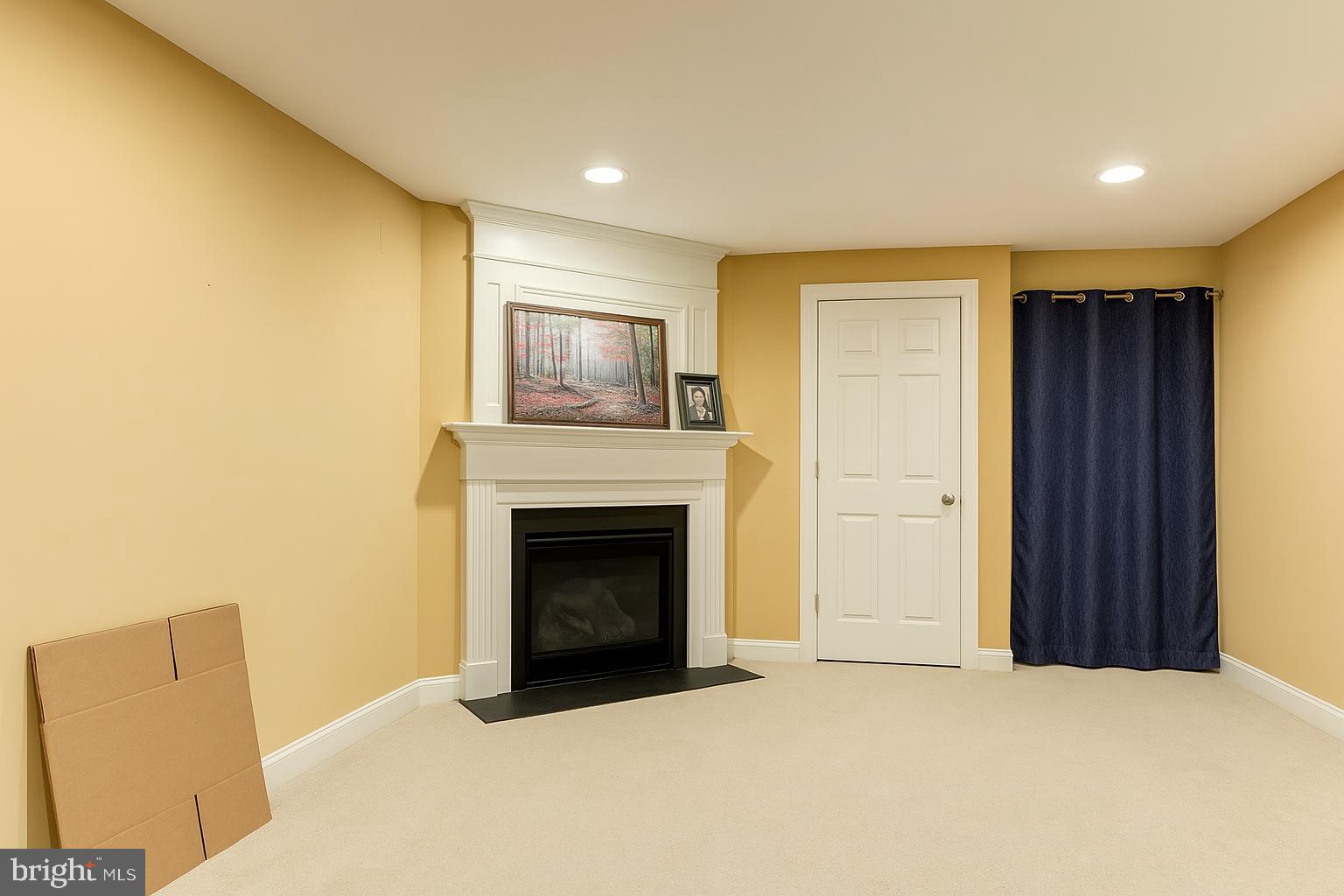 POTOMAC CLUB - Residential