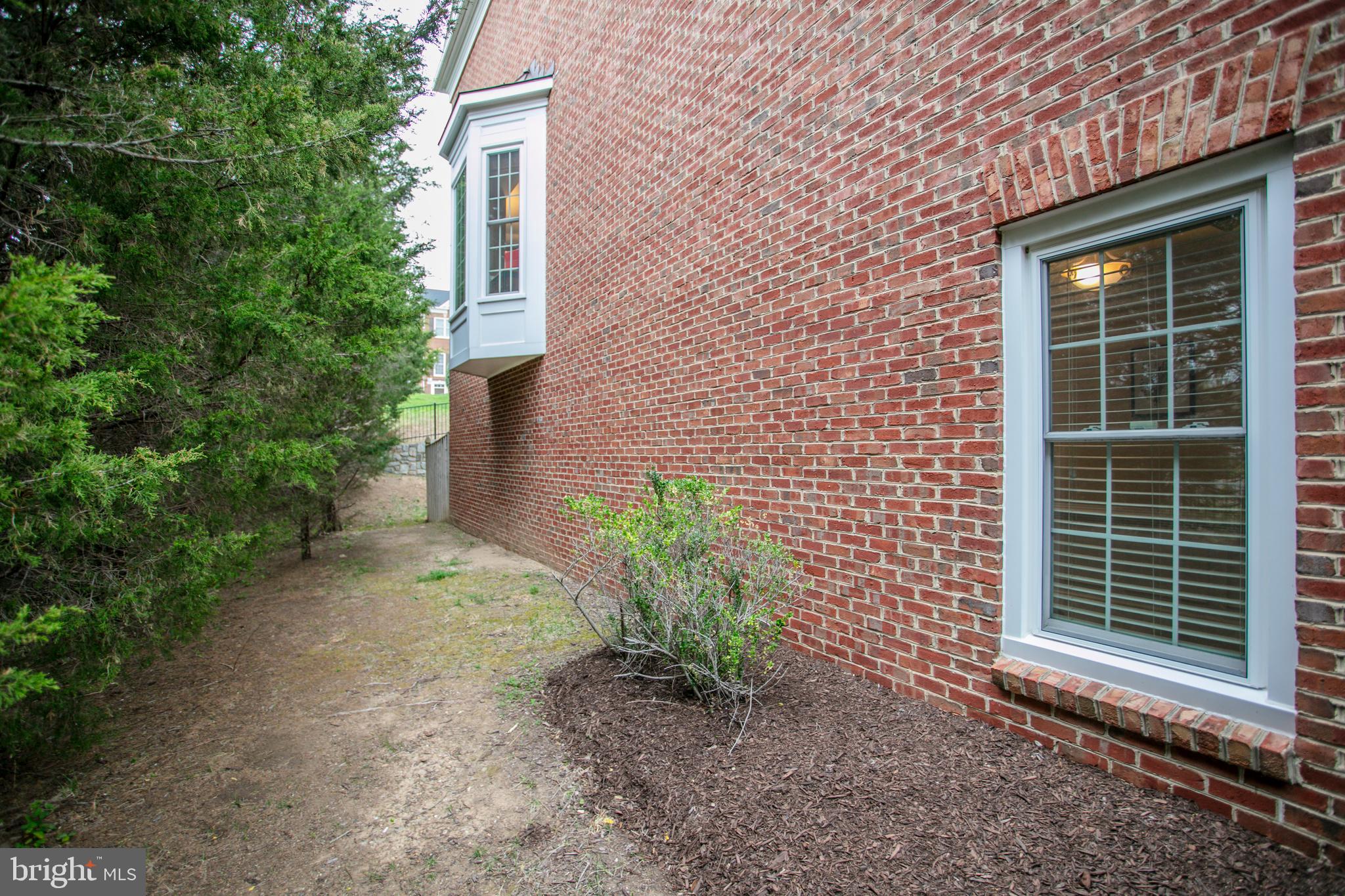 POTOMAC CLUB - Residential