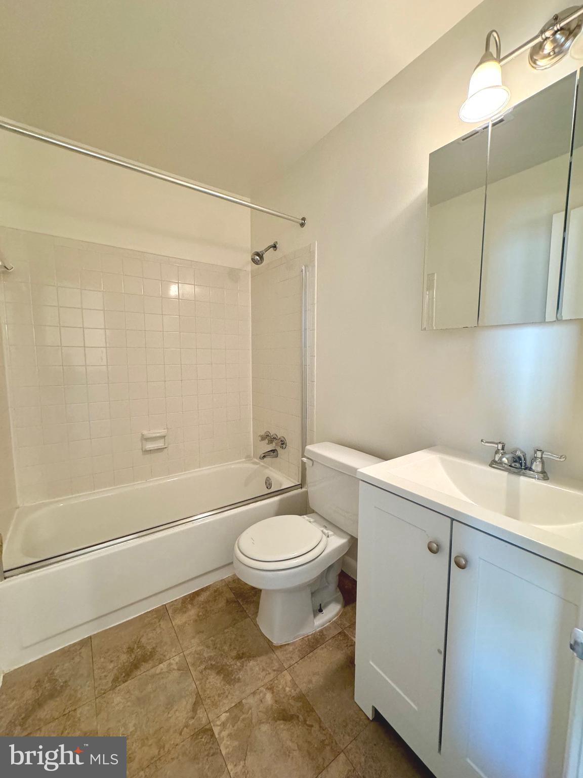 COMSTOCK - Residential Lease