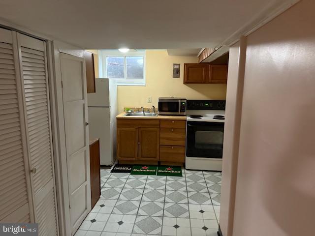 RAY PARK - Residential Lease