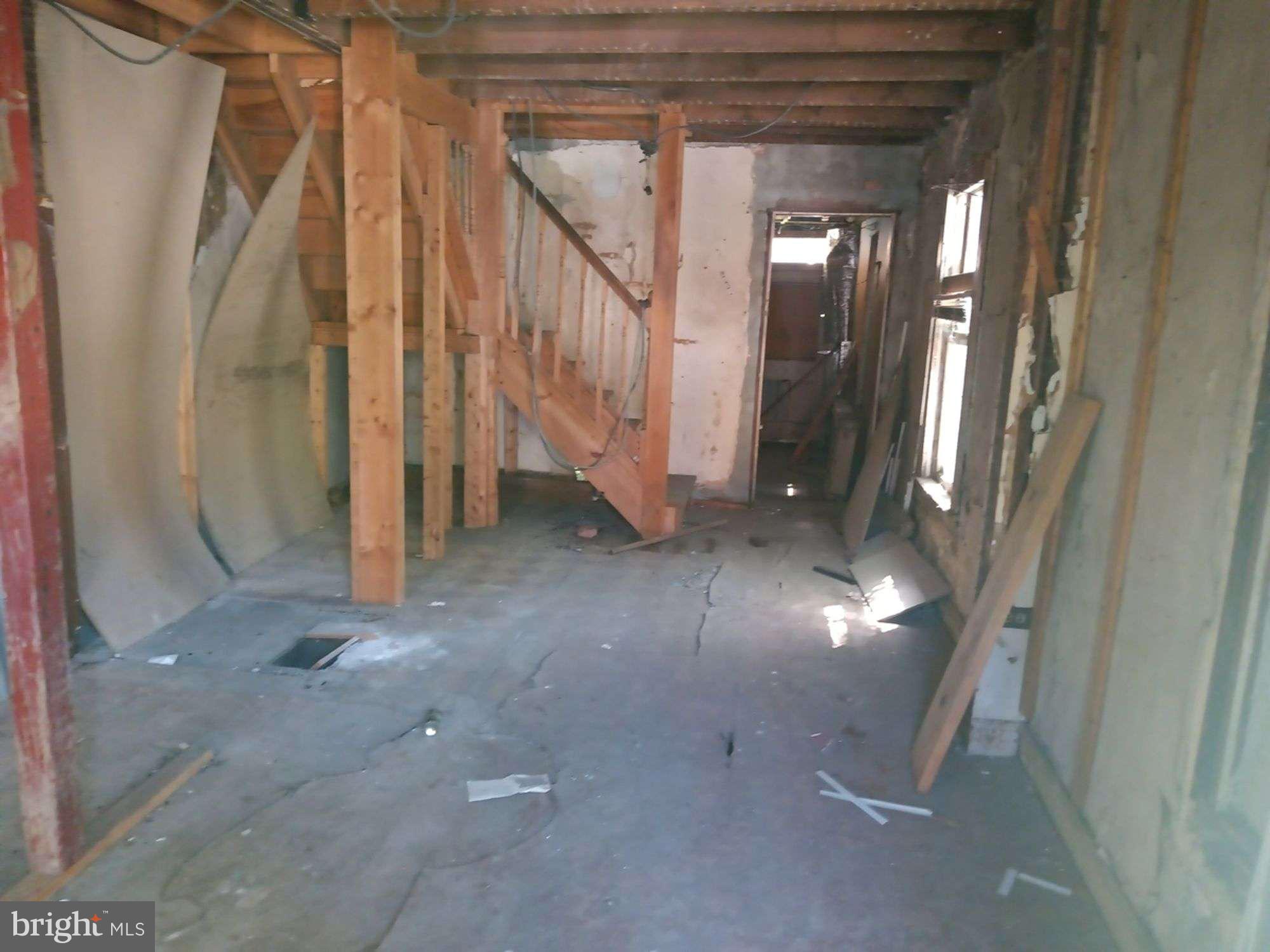 109 S SCHROEDER STREET