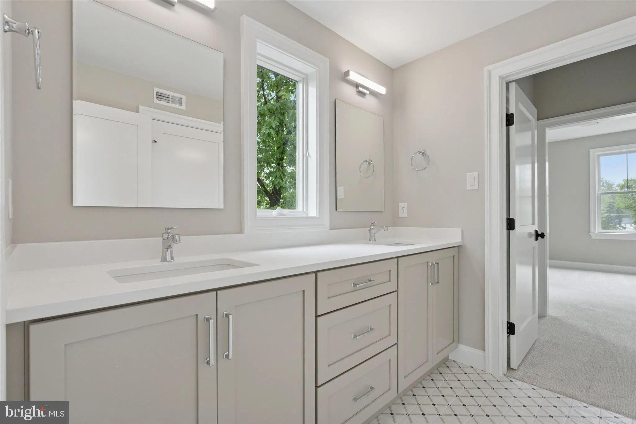 Villanova, Pennsylvania 19085, United States, 5 Bedrooms Bedrooms, ,7 BathroomsBathrooms,Residential,Active,137386