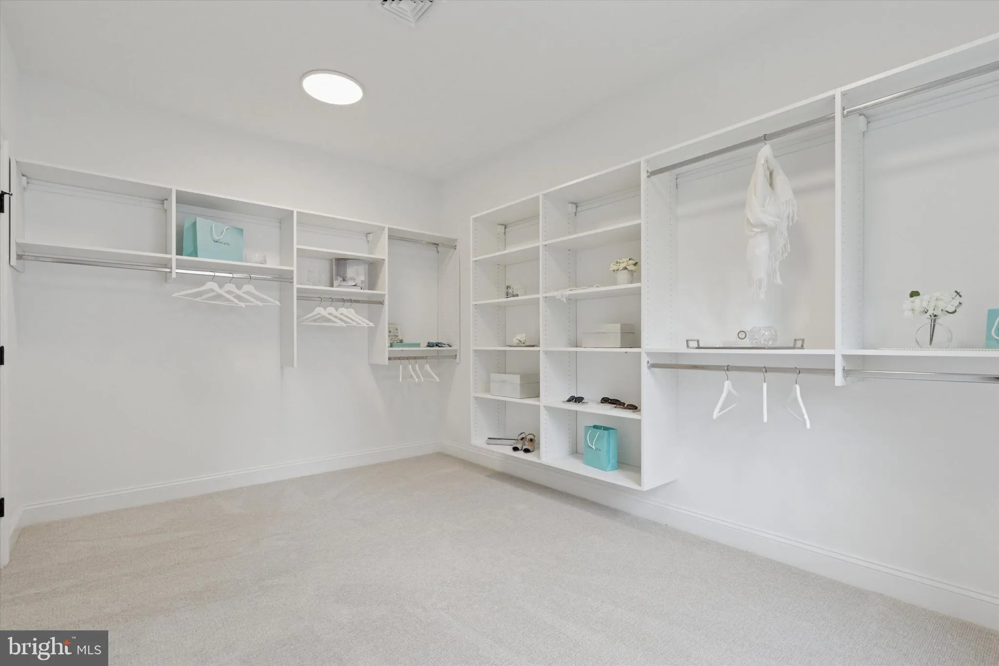 Villanova, Pennsylvania 19085, United States, 5 Bedrooms Bedrooms, ,7 BathroomsBathrooms,Residential,Active,137386