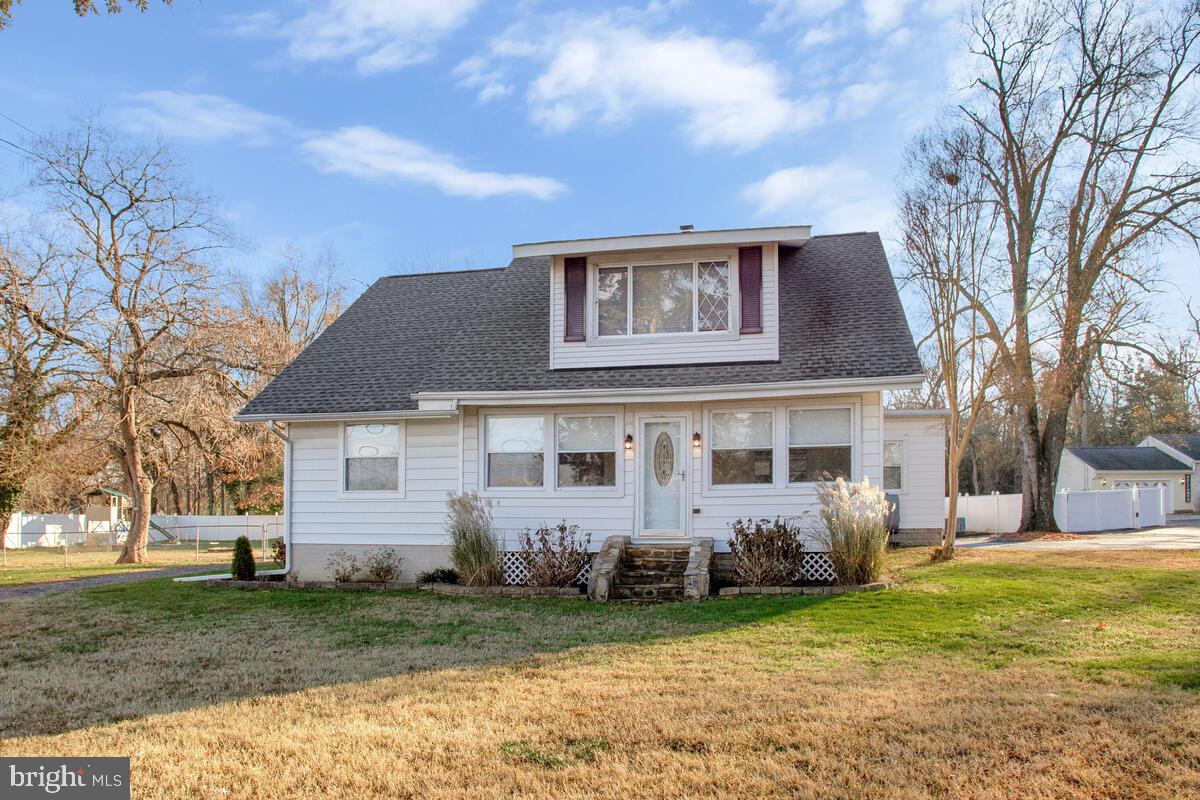 ALTOONA BEACH - Residential