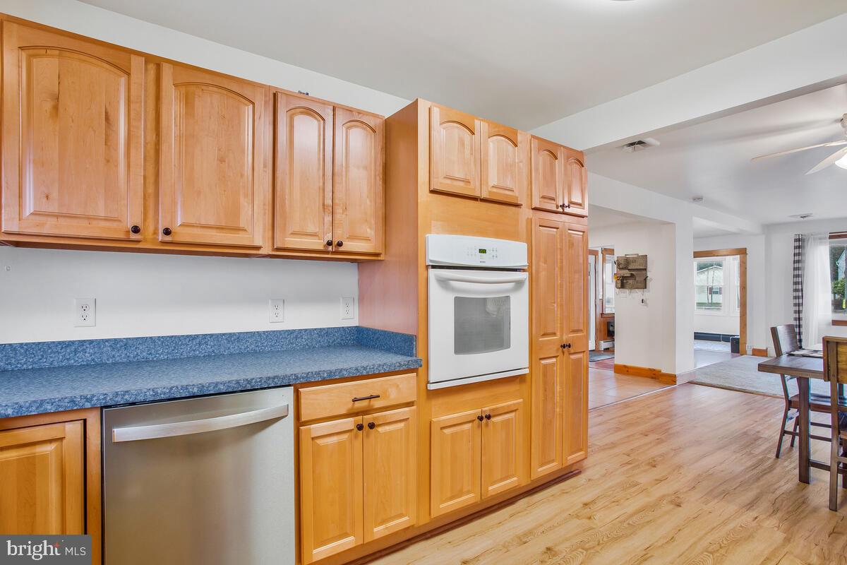 ALTOONA BEACH - Residential