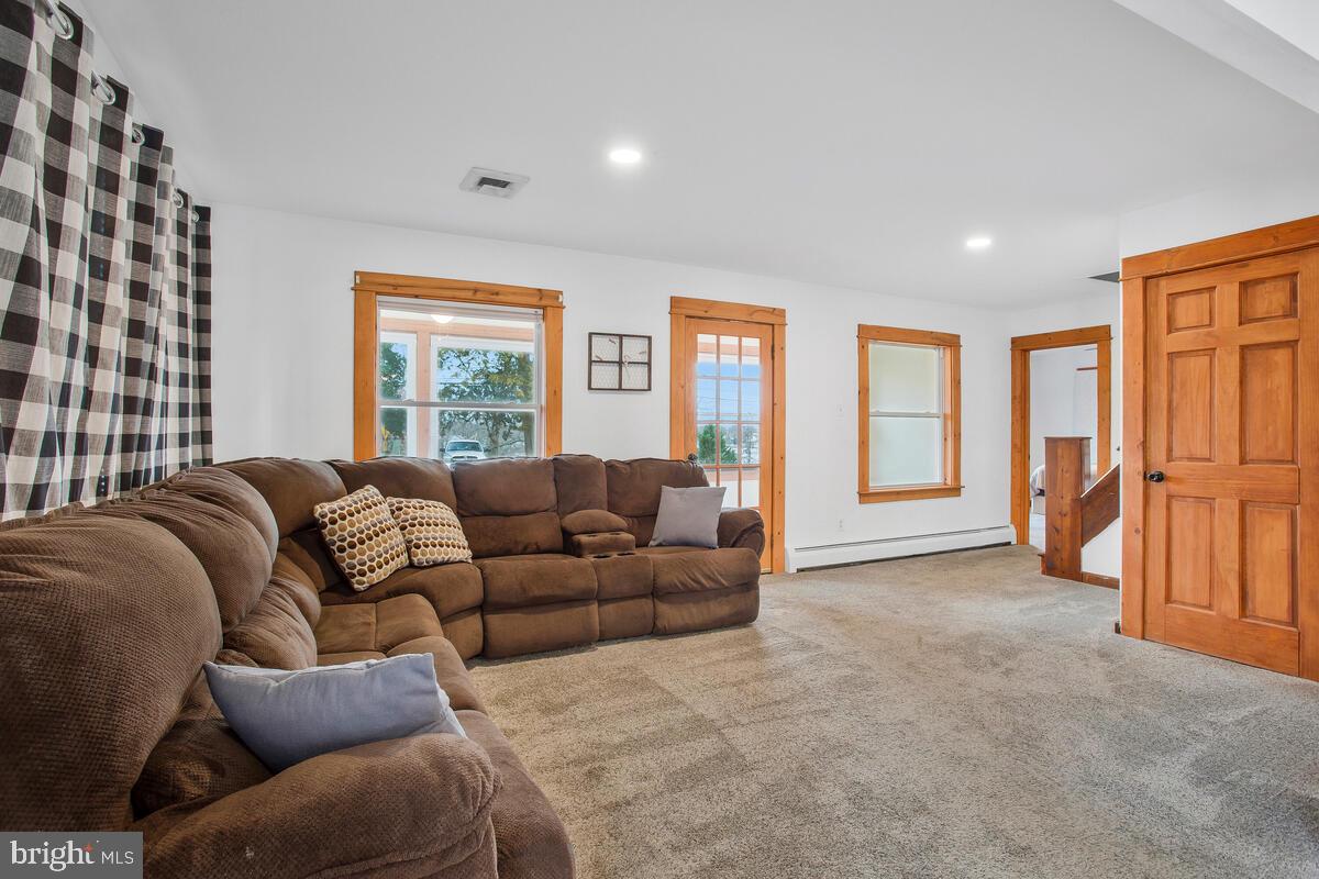 ALTOONA BEACH - Residential