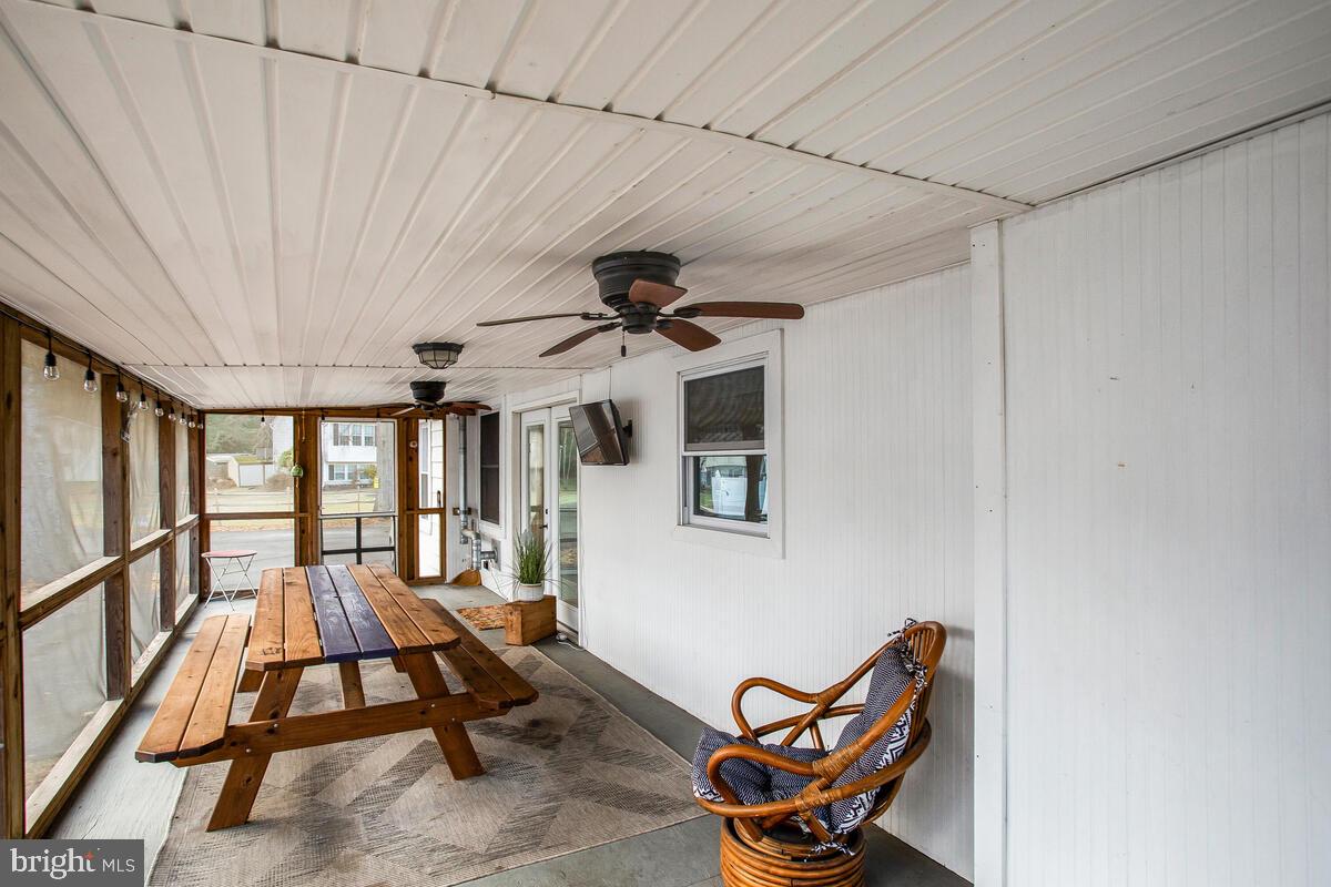 ALTOONA BEACH - Residential