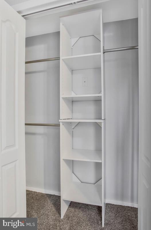 ALTOONA BEACH - Residential