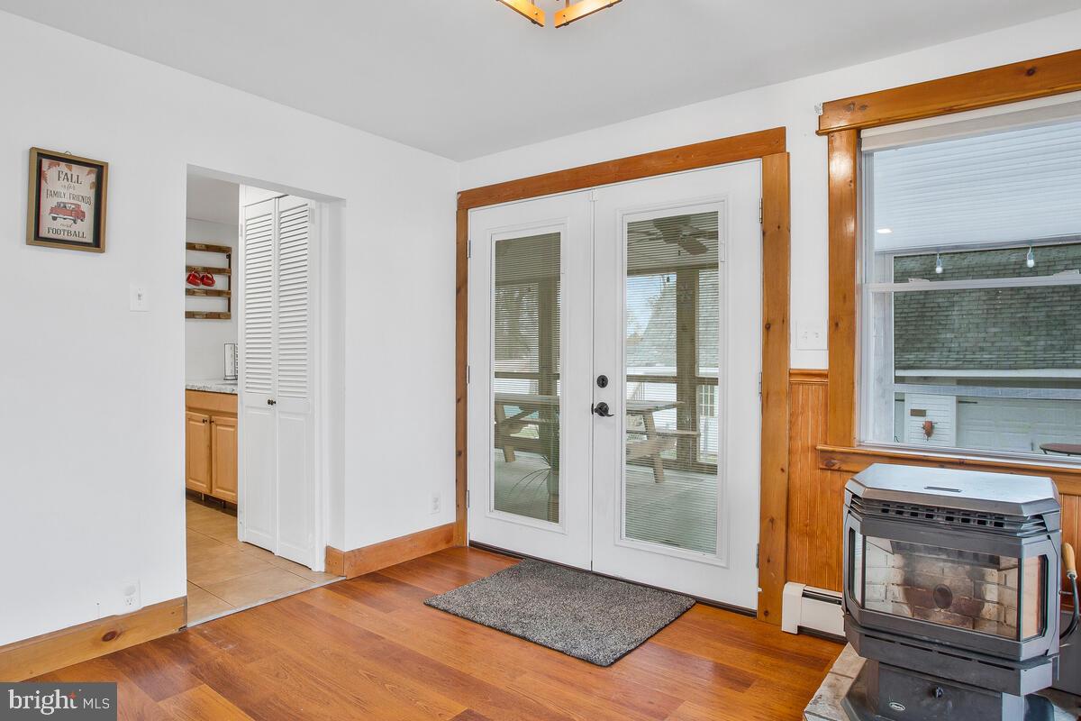 ALTOONA BEACH - Residential