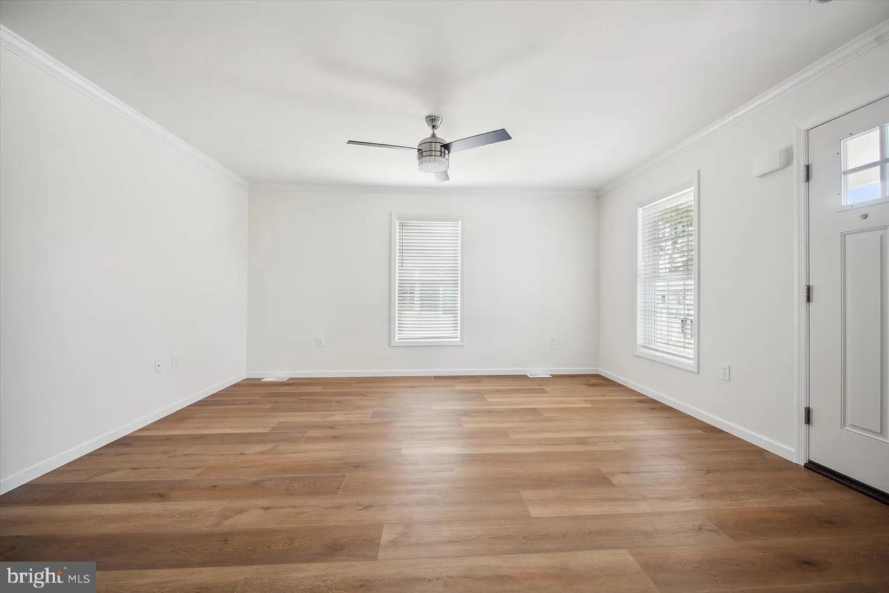 CINNAMON WOODS - Residential