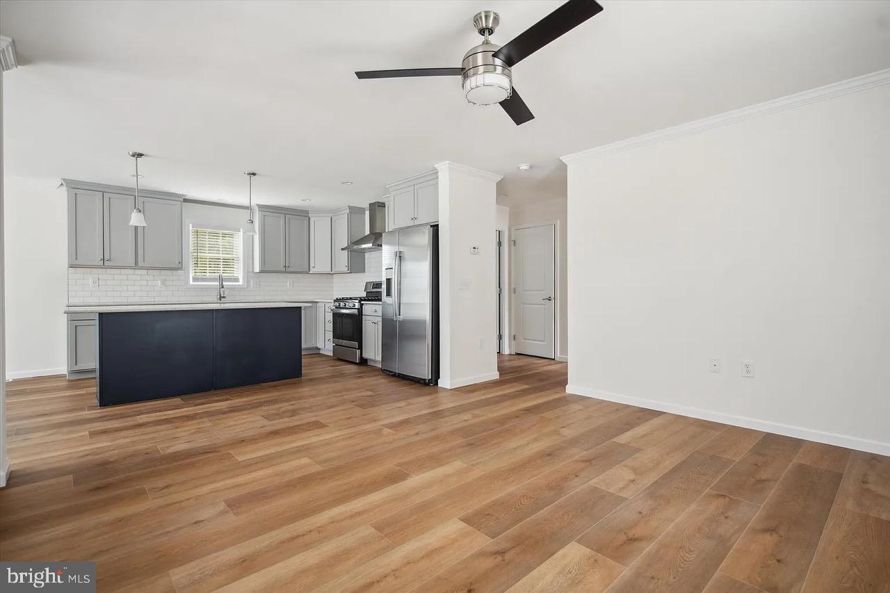 CINNAMON WOODS - Residential