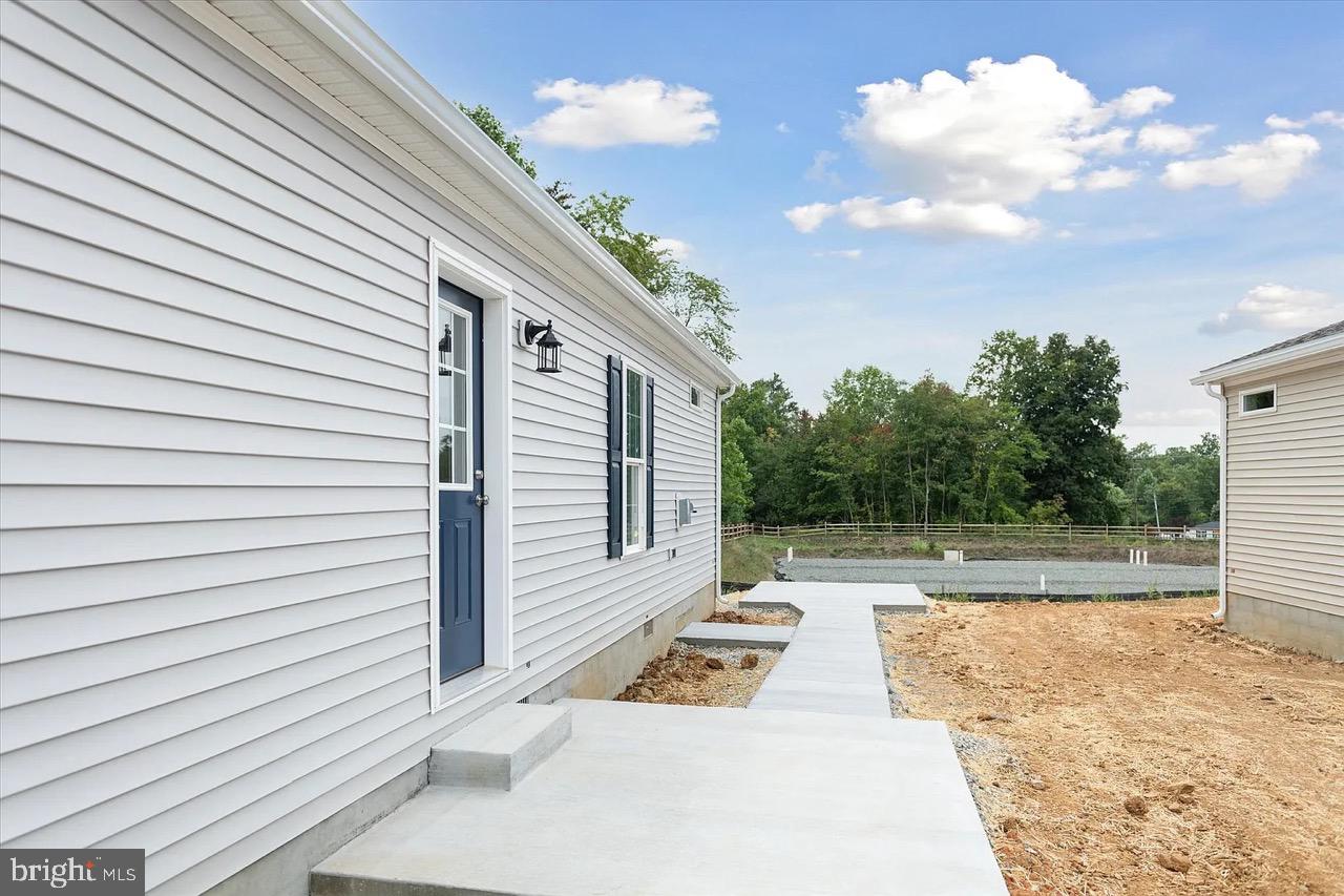 CINNAMON WOODS - Residential