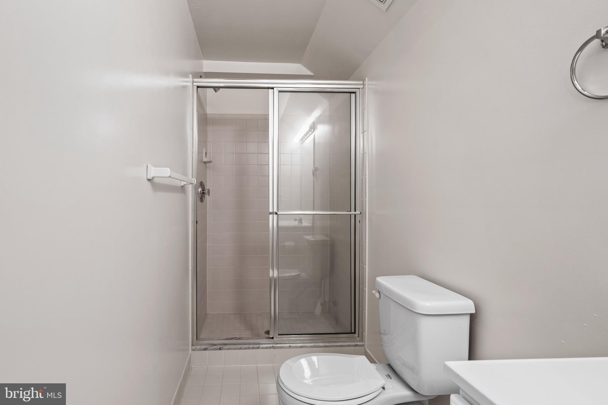 WATERS EDGE AT WOODS LANDING - Residential