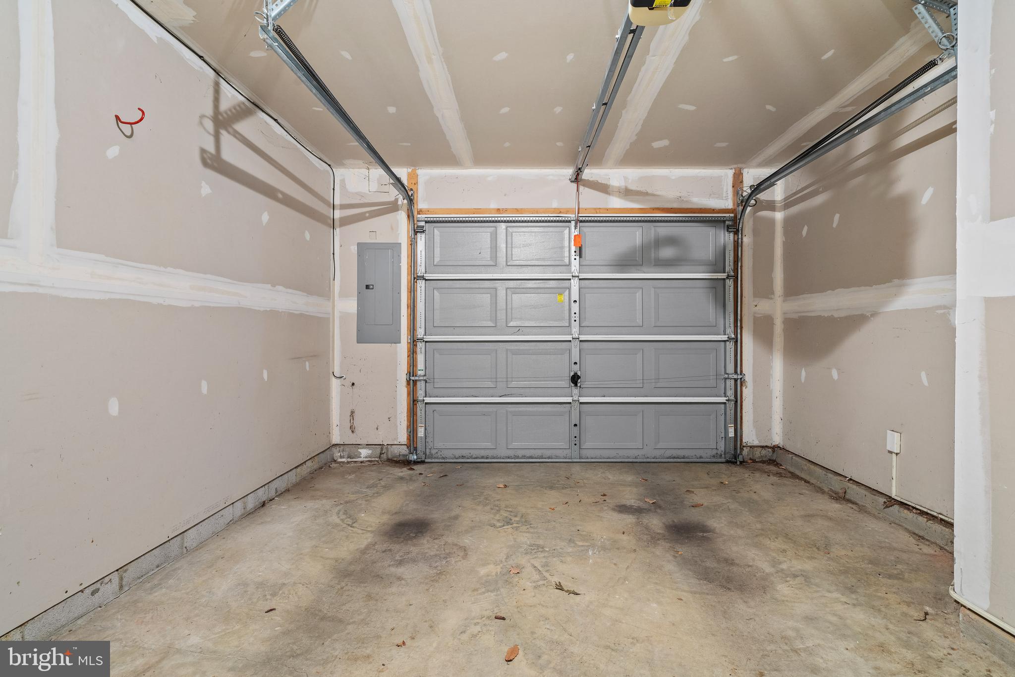 WATERS EDGE AT WOODS LANDING - Residential