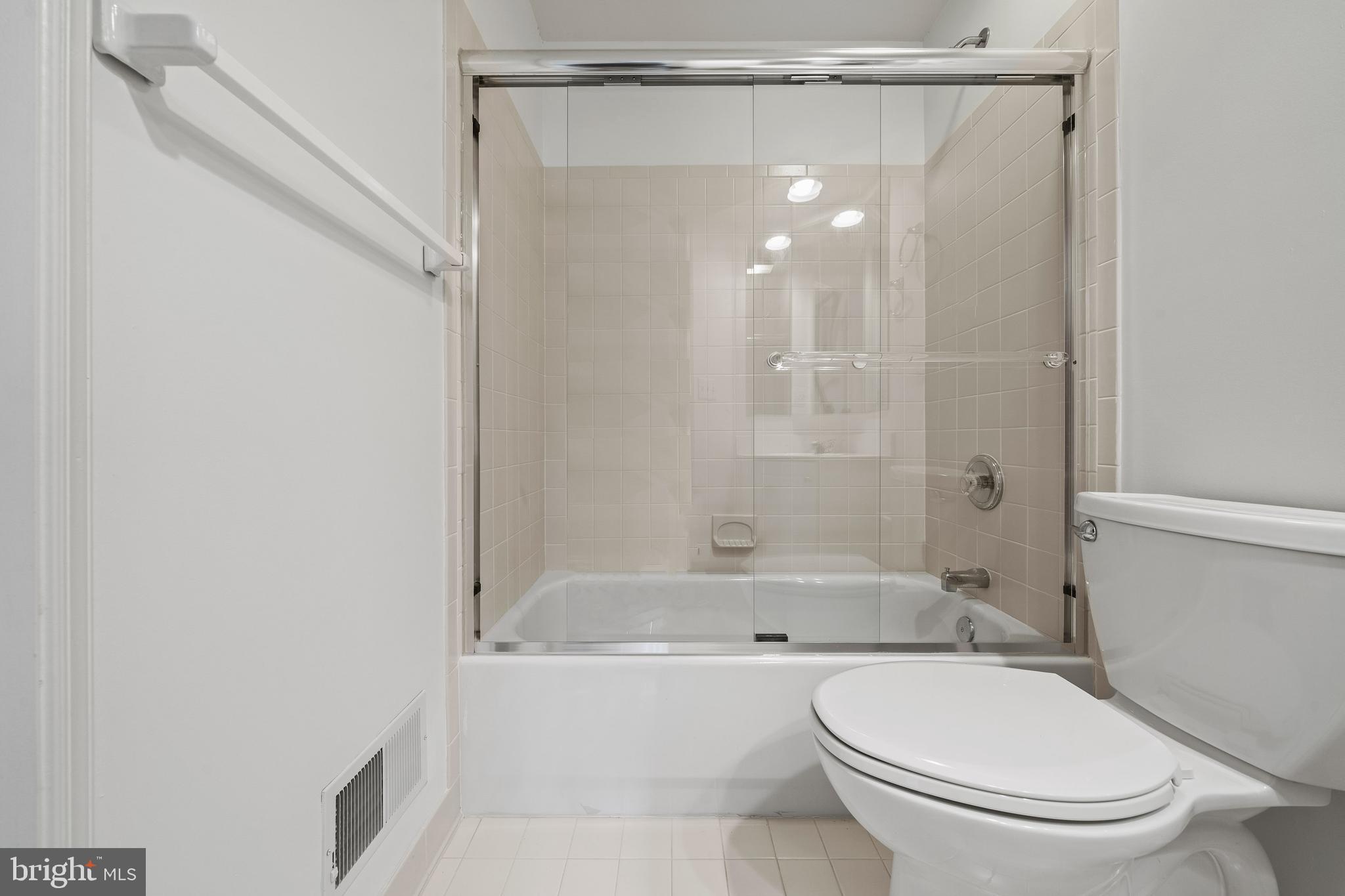 WATERS EDGE AT WOODS LANDING - Residential